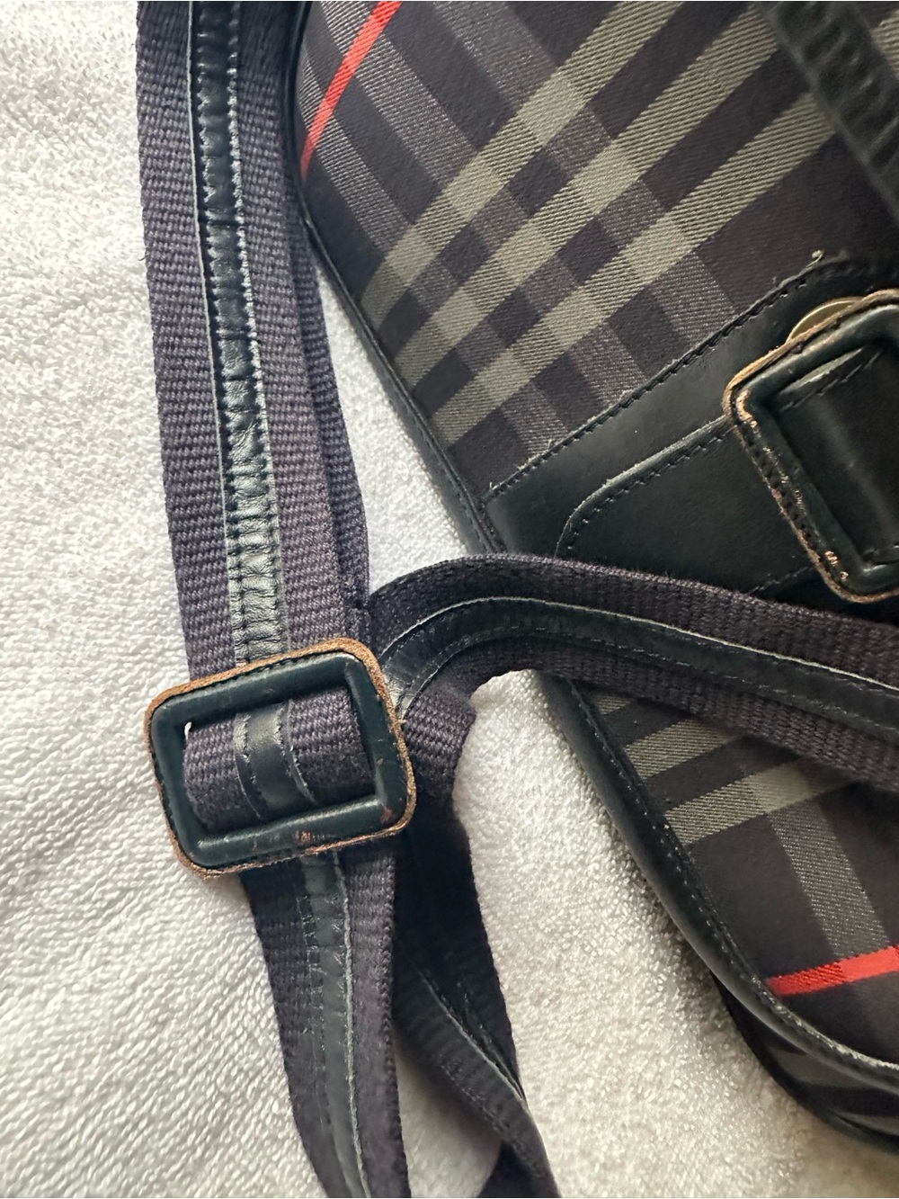 Burberry Nova Check Messenger Crossbody Bag Navy Leather Canvas Laptop Bag - Picture 12 of 13